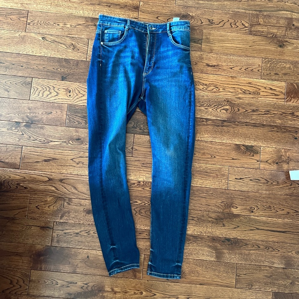 High rise navy blue Zara jean